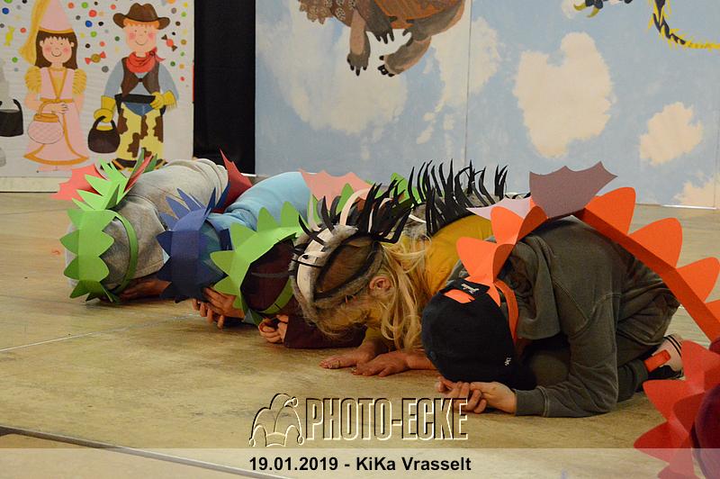 060.jpg