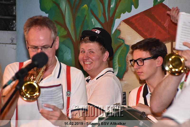075.jpg
