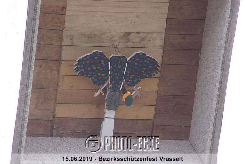073.jpg